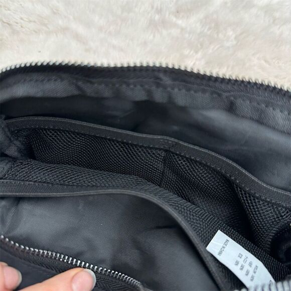 ODODOS Mini Belt Bag Unisex Black Fanny Pack with Adjustable Strap - Picture 5 of 6